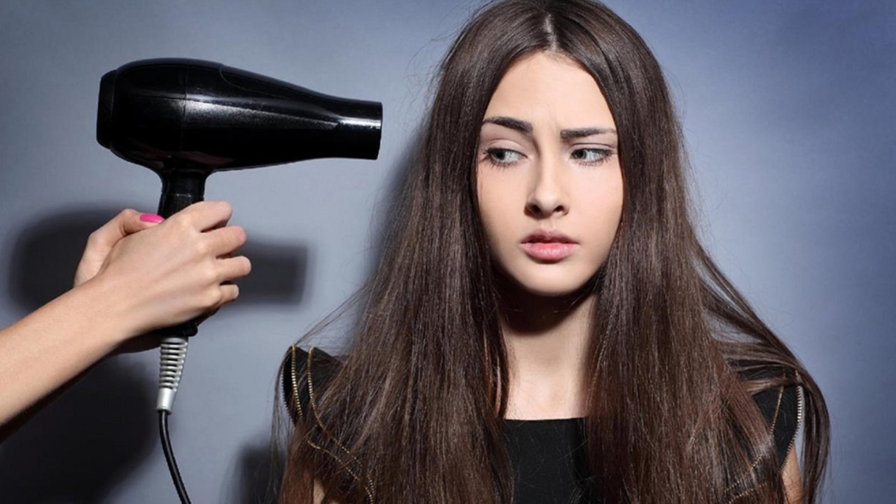 آیا استفاده روزانه از سشوار باعث ریزش مو می شود؟